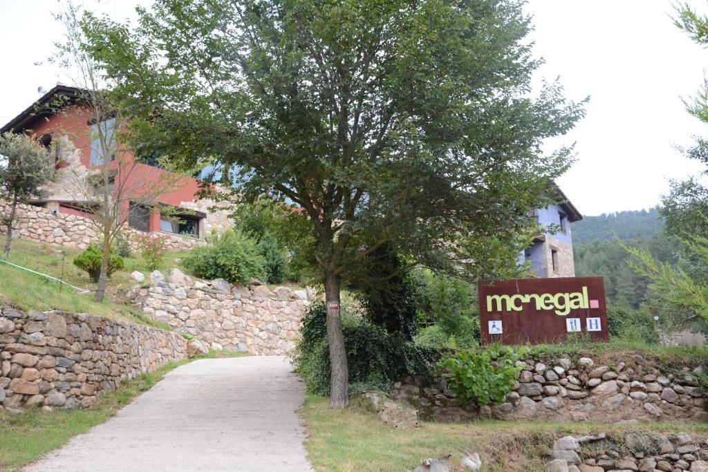 فندق Monegal سانت ليورينس دو موريونيز المظهر الخارجي الصورة